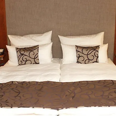 Otel Berghotel Eisenach 4*